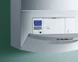 Panel de control de una caldera de condensación Vaillant, mostrando 50°C.