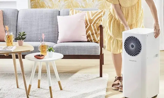 Aire acondicionado portátil, ideal para saber cómo poner un aire acondicionado sin salida al exterior. Enfría tu hogar sin obras.